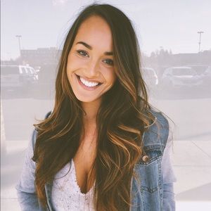 Meet your Posher, Lauren